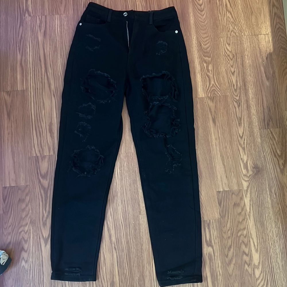 Missguided Riot Black High Rise Mom Jeans